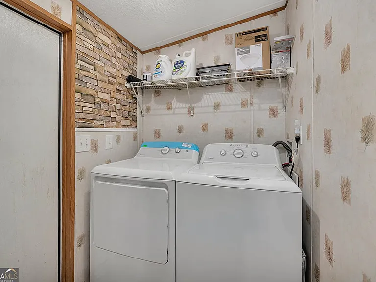 1093 Timber Landing Rd — Photo 12