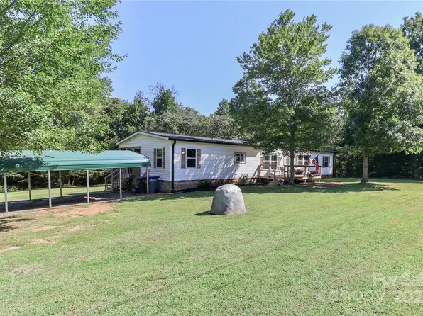 175 Larue Cir, Statesville, NC 28625