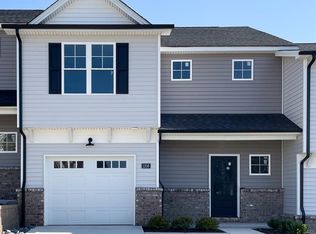 1208 Lindenshire Dr, Forest, VA 24551