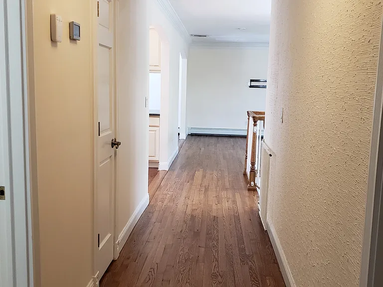 275 Evergreen Ave #1 — Photo 14