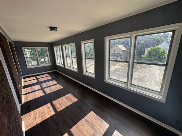 1819 4th St NE APT 2