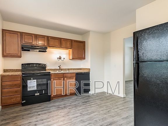 3rd image of 2595 Red Rock Blvd APT D