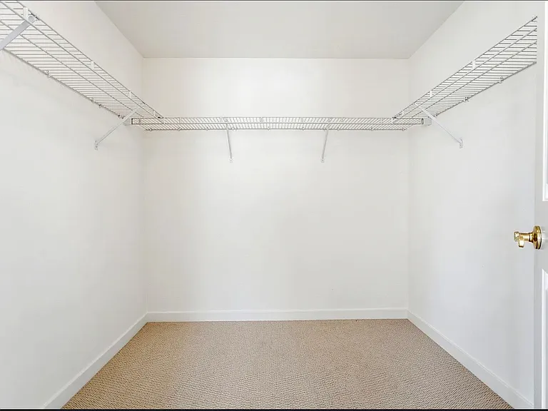 154 Asby Bay — Photo 14