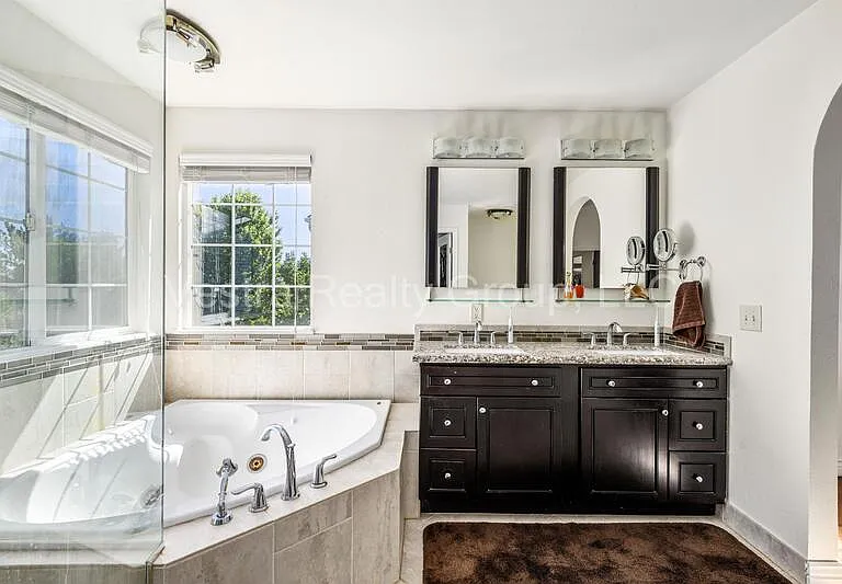 2157 Maples Pl — Photo 36