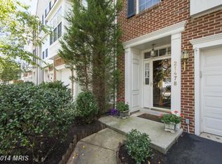 21478 Rusty Blackhaw Sq, Sterling, VA 20164