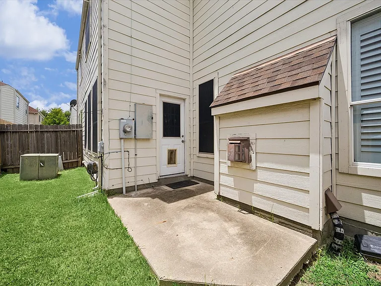 7403 Hollister Rdg — Photo 12