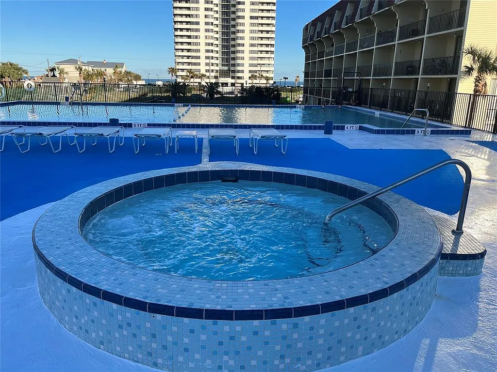 1 bed, 1.0 bath, 590 sqft, $1,800 — Photo 3