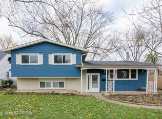 570 McHenry Ave, Crystal Lake, IL 60014