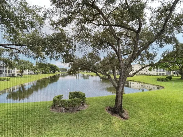 22 Dorset Dr #A, Boca Raton, FL 33434