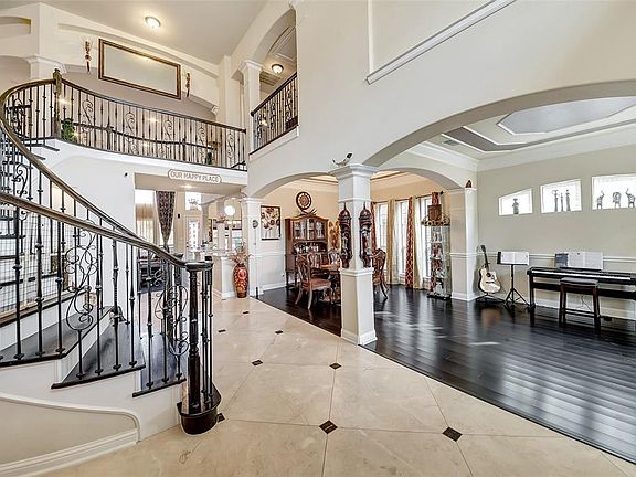 4th image of this home