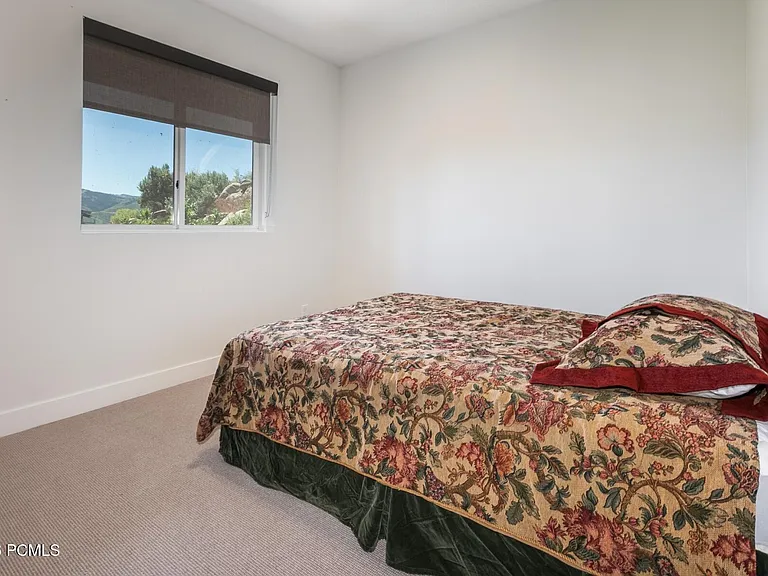 1135 E Lasso Trl — Photo 38