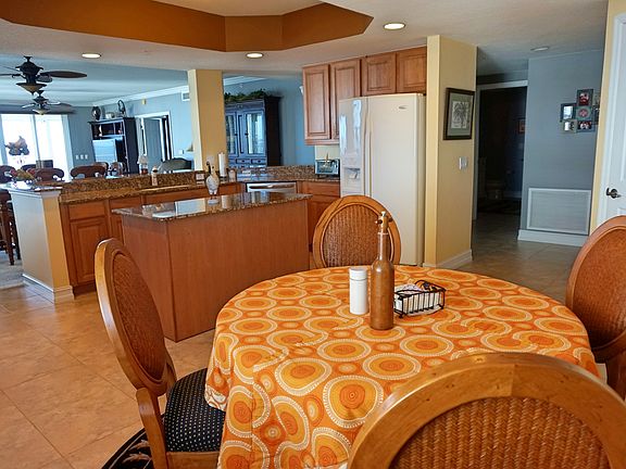 Eating Area to Floorplan