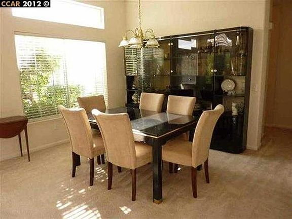 4th image of 31 Gala Ln