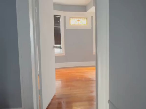 588 Monroe Ave FLOOR 1