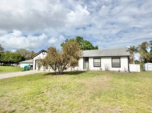 219 Pebble Ct, Deltona, FL 32725