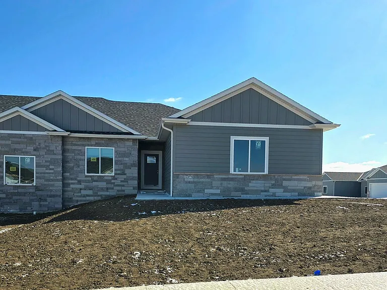 5056 Spire St — Photo 17