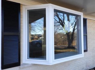 916 Salem Way, Ballwin, MO 63021