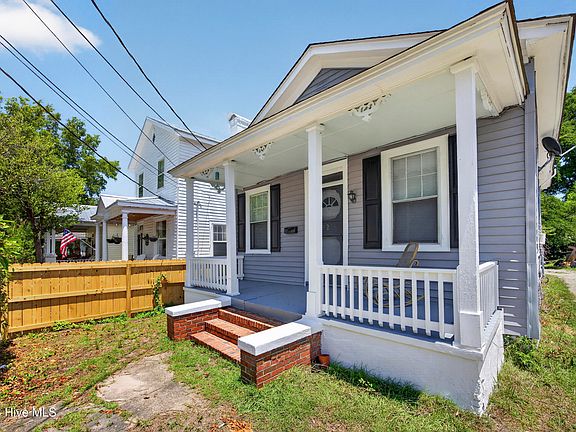 3rd image of 312 Mcrae Street