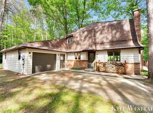 15594 Ritchie Ave NE, Cedar Springs, MI 49319