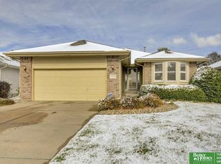 13486 Fowler Ave, Omaha, NE 68164
