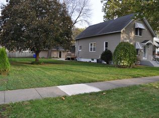 539 9th St SW, Cedar Rapids, IA 52404