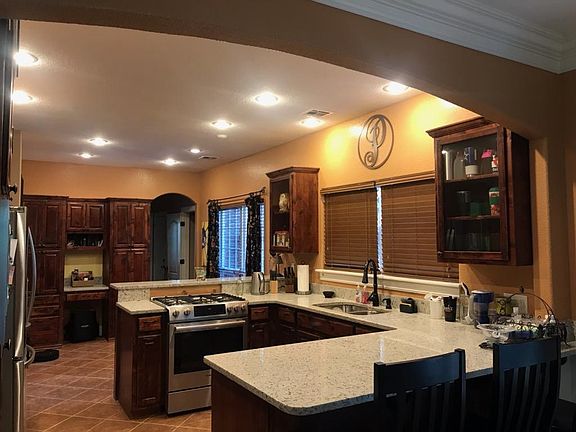 3rd image of 10865 Hodge Ln