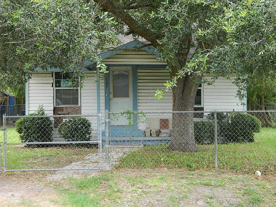 1st image of 107 Brown St
