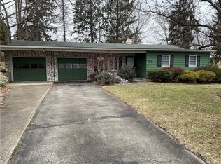 1101 W Fir Dr, Latrobe, PA