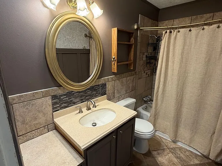 600 Dadson Dr — Photo 17