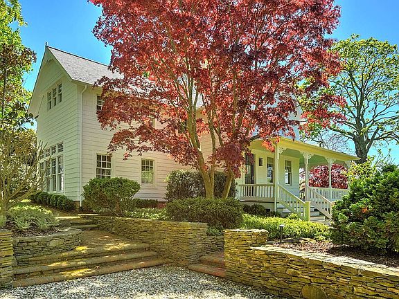 4th image of 5 White St