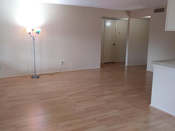 4th image of 26608 S Snead Dr