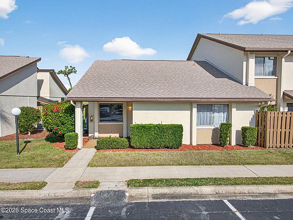 2nd image of 2250 Golf Isle Dr APT 501