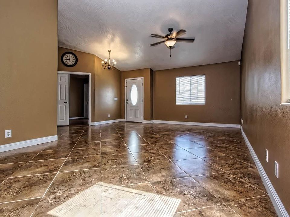 1st image of 14881 Autumn Ln