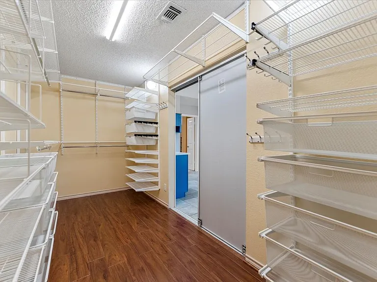 6752 Macintosh Dr — Photo 25