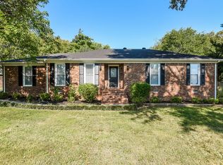 2121 Ravenwood Dr, Murfreesboro, TN 37129