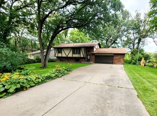 3536 Rum River Dr, Anoka, MN 55303
