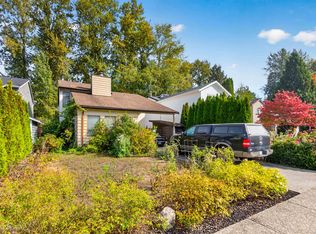 19765 Wildcrest Ave, Pitt Meadows, BC V3Y 1M3