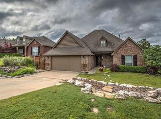 7416 W 40th St, Tulsa, OK 74107