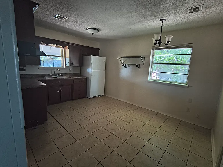 140 Ridgecrest Rd — Photo 8