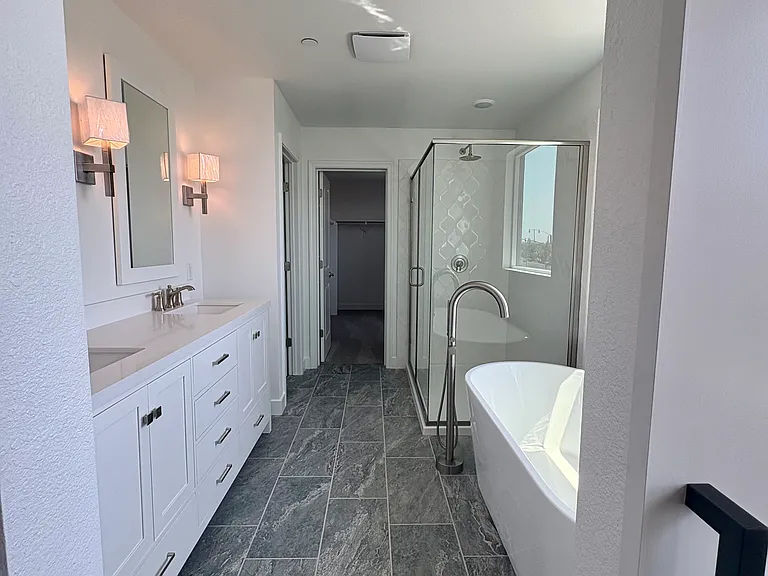 15904 Bandon Ln — Photo 13