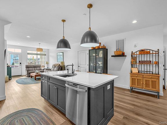 3rd image of 247 Silver Timber Drive