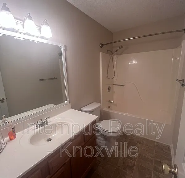 813 Villaview Way — Photo 17