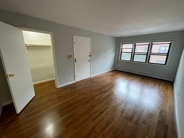 325 Fountain St #2B — Photo 5