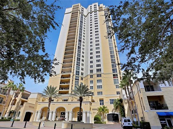 2nd image of 300 Beach Dr NE APT 902