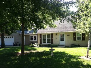 3681 N Greenwood Dr, Warsaw, IN 46582