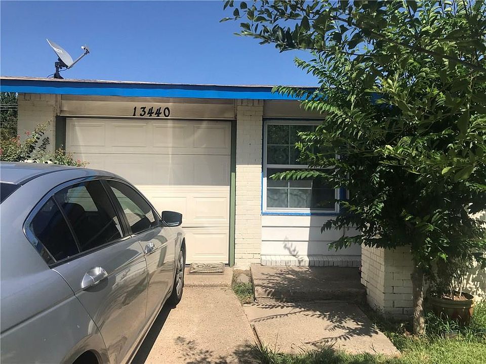 2nd image of 13440 Castleton Dr