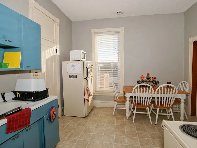 704 N 3rd St #1 — Photo 8