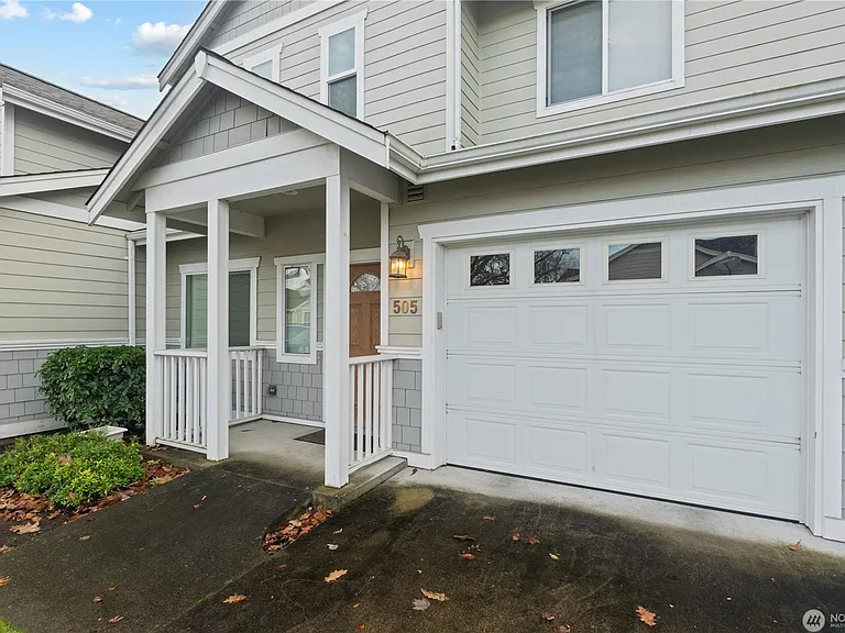 505 Clover Ln