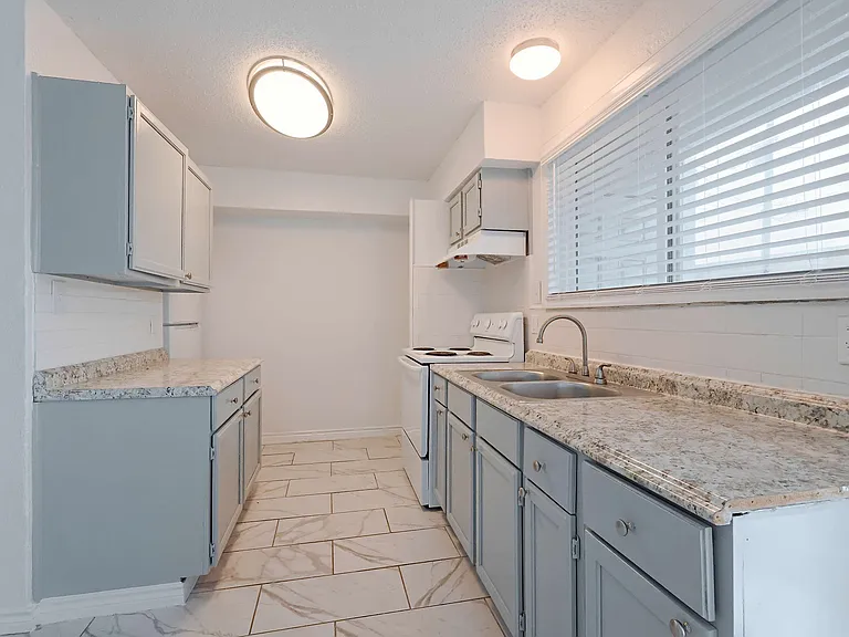 Ambassador Apartments — Photo 50