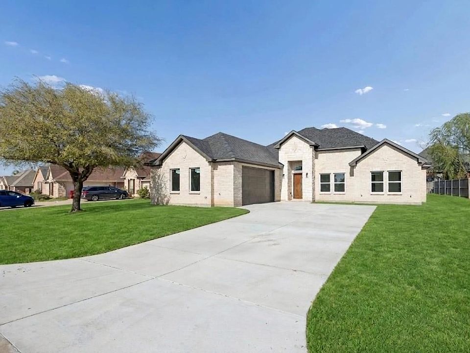 1st image of 3007 Preston Club Dr